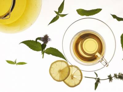 Tea With Mint And Lemon Background
